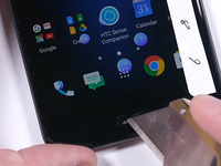 軟件強(qiáng)大硬件弱雞？HTC U11輕而易舉被掰彎