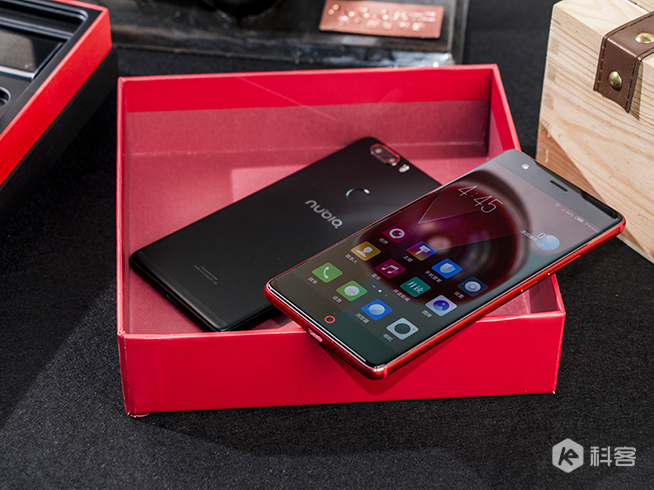 來一點熱情吧！努比亞nubia Z17烈焰紅圖賞
