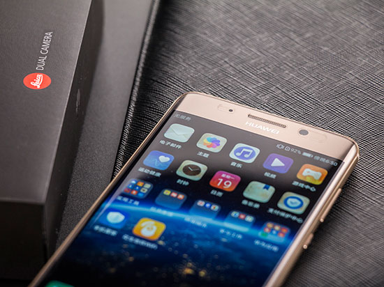 科客晚報(bào)：三星Note8全方位曝光，華為實(shí)力辟謠“手機(jī)監(jiān)聽(tīng)”