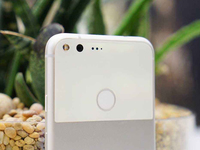谷歌手機(jī)藥丸？Pixel 2代外形曝光：額頭下巴感人