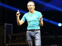 年內(nèi)發(fā)布！榮耀全面屏手機(jī)已在路上