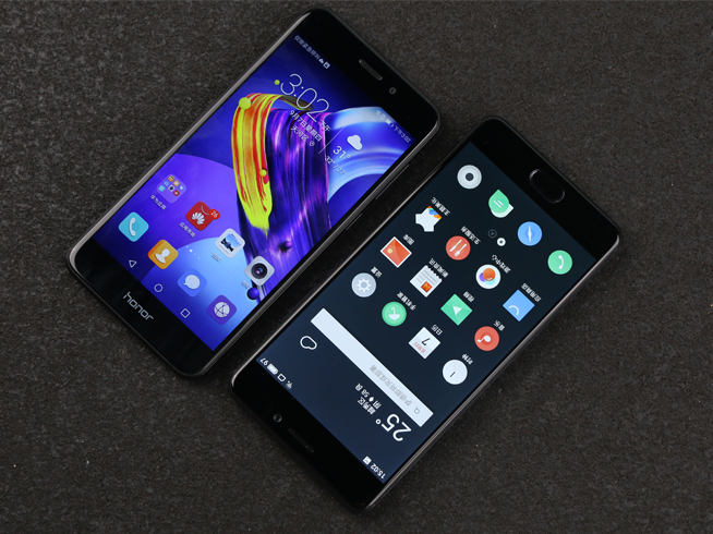 榮耀V9 play對(duì)比魅藍(lán)Note6，100元差距居然這么大？