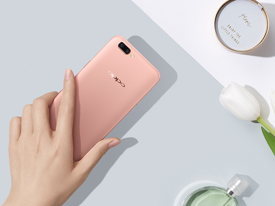 蘋(píng)果三星靠邊站 OPPO R11成臺(tái)灣地區(qū)8月份最熱銷(xiāo)機(jī)型