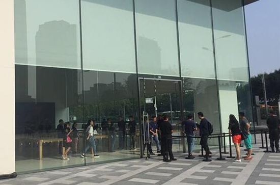 iPhone 8線下店首銷情況怎樣？結局很意外