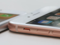 小心呵護(hù)你的iPhone 8 Plus：后殼摔碎修理費(fèi)很嚇人