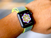 Hold??！Apple Watch或即將升級micro LED屏