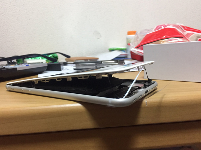 蘋果冷處理iPhone 8電池事件 努比亞全面屏秒殺小米MIX2