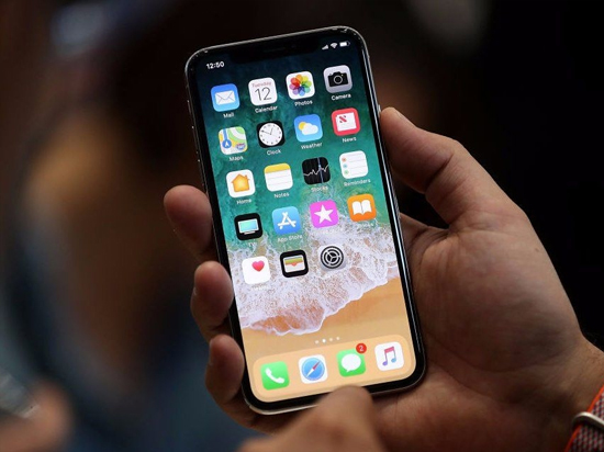 科客晚報：iPhone X降低識別精度提高產能？OPPO R11s全曝光