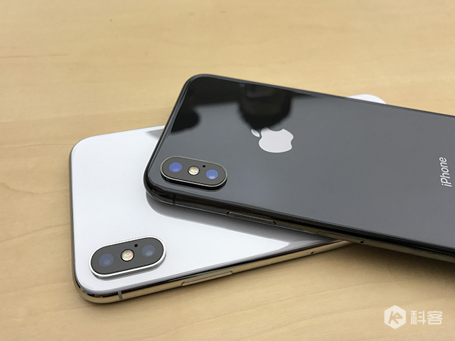 蘋(píng)果iPhone X上手體驗(yàn)：全程驚艷，墨鏡難不倒面容ID