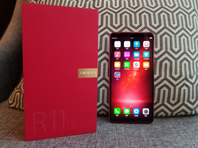 設計細節(jié)成就爆款！星幕全面屏OPPO R11s上手評測