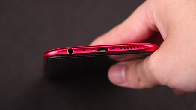 設計細節(jié)成就爆款！星幕全面屏OPPO R11s上手評測