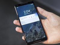 又?jǐn)偵下闊┝?！谷歌Pixel 2 XL新曝閃屏問題