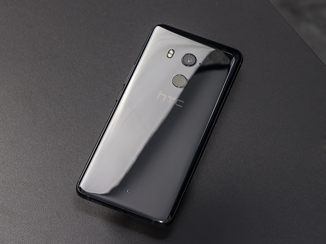 HTC U11+圖賞：全面屏+玻璃鏡面后蓋，高顏值新旗艦