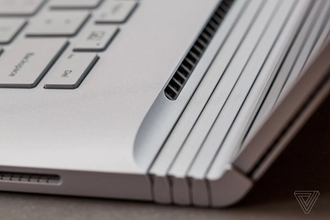 Surface Book 2邊充邊玩會掉電？微軟：機制就是這么設(shè)置的！