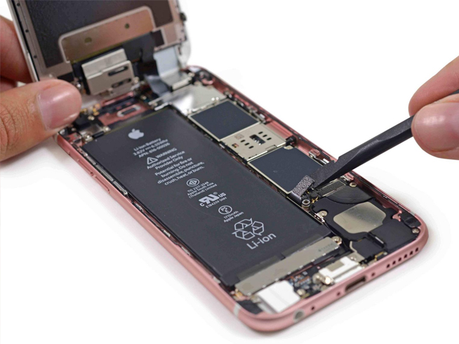 蘋果為“降頻門”致歉：iPhone更換電池降價(jià)至218元，降幅超50%