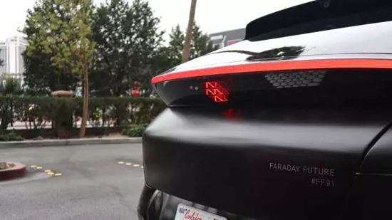 CES 2018大展首日精彩匯總：賈躍亭夢想車再蹭熱點，中國品牌“霸館”