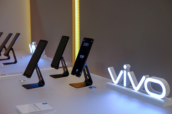 聚焦CES2018：首款屏下指紋手機亮相，華為Mate 10打入北美市場
