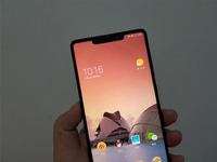科客晚報：小米新機向iPhone X致敬，東航海航解禁飛機上用手機