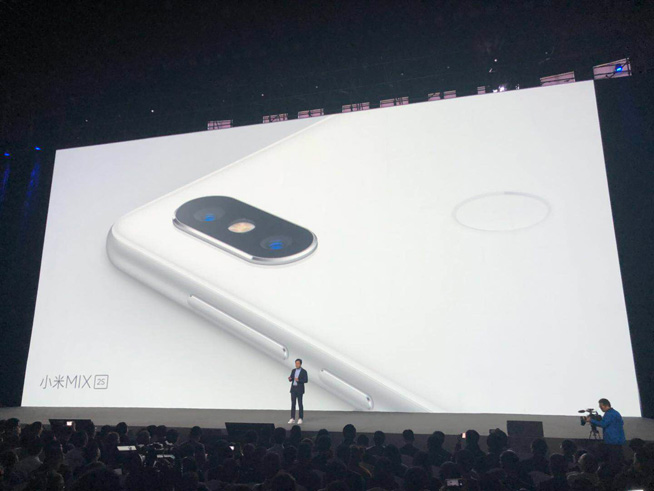 加量不加價(jià)！小米MIX 2S發(fā)布，相機(jī)媲美iPhone X