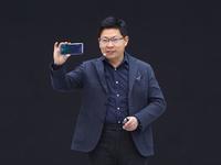 華為P20/P20 Pro發(fā)布：5049元起售，4000萬(wàn)徠卡三攝登頂