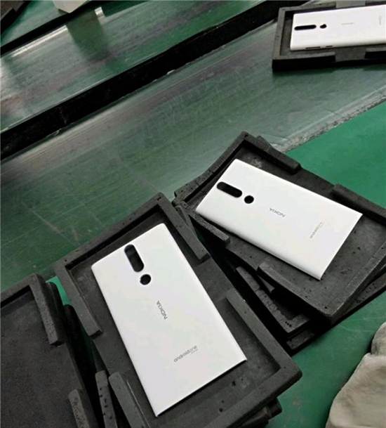 這風(fēng)格似曾相識？諾基亞Android One新機(jī)有種Lumia味道