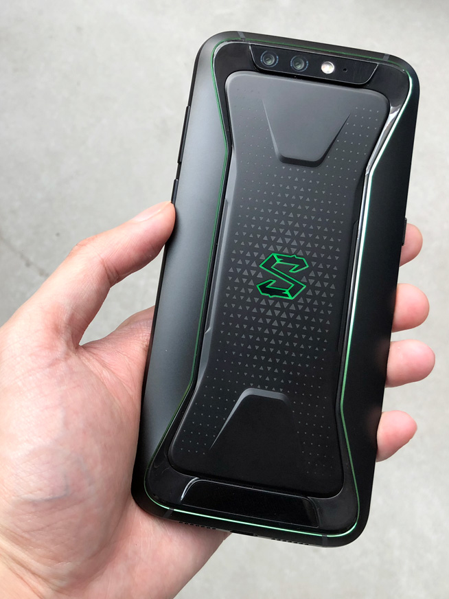 極致掌上游戲體驗 黑鯊手機8G+256G競技版即將面世