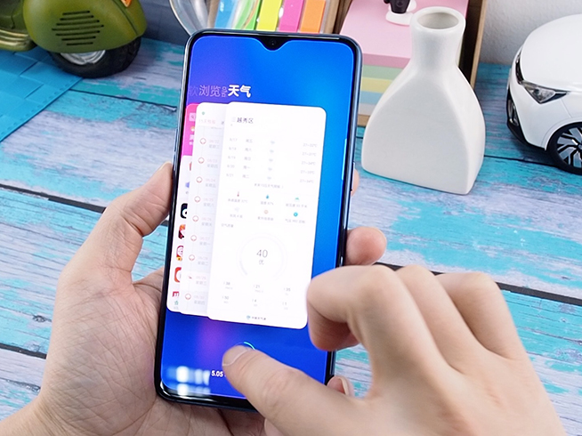 OPPO R17體驗(yàn)：光感屏幕指紋 還有驍龍670+8GB內(nèi)存