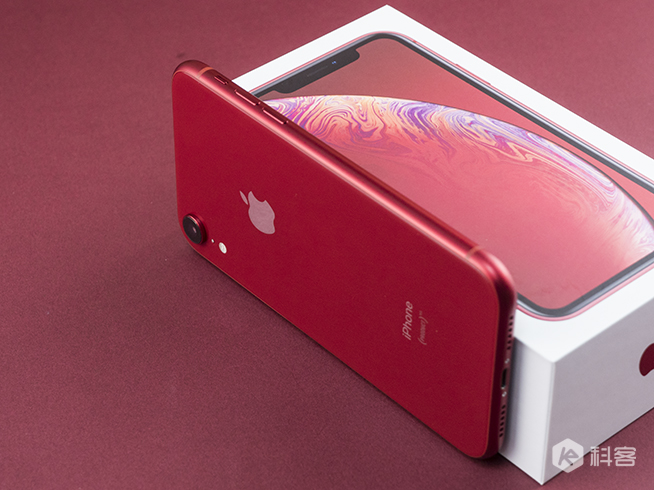 蘋果iPhone XR開箱：這一抹紅色最獨(dú)特