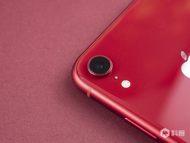 蘋果iPhone XR開箱：這一抹紅色最獨(dú)特