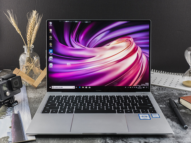 華為MateBook X Pro開(kāi)箱：13英寸機(jī)身配14英寸全面屏