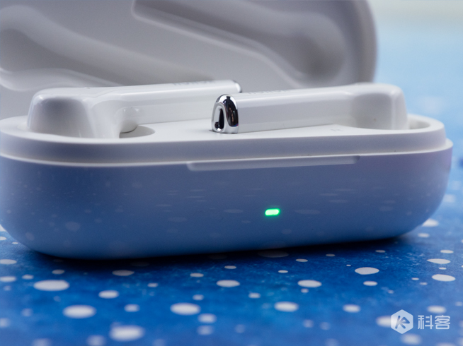 降噪媲美AirPods Pro，價(jià)錢不到一半！榮耀FlyPods 3評測