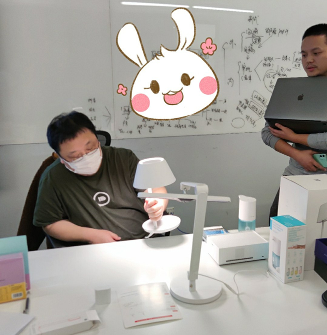 這次你會(huì)支持嗎？羅永浩回歸宣布將于愚人節(jié)直播帶貨