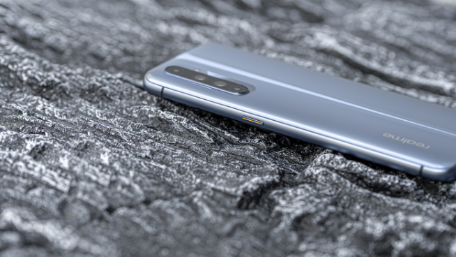 更低價(jià)格版本安排好了？realme X50 Pro玩家版月底來襲