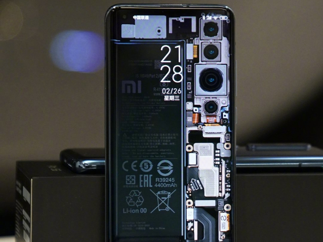 雷軍瘋狂暗示小米10 Pro+！跑分力壓眾旗艦 或首發(fā)100W+快充