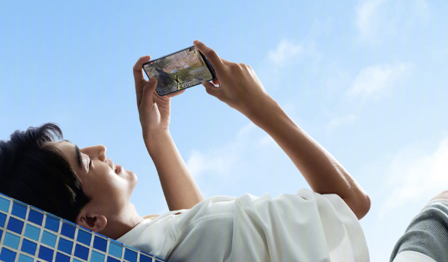 OPPO Reno4 SE正式發(fā)布：王俊凱客串產(chǎn)品經(jīng)理！2499元起