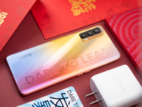 realme V15錦鯉手機開箱：1500元內(nèi)無敵手！50W閃充降維打擊