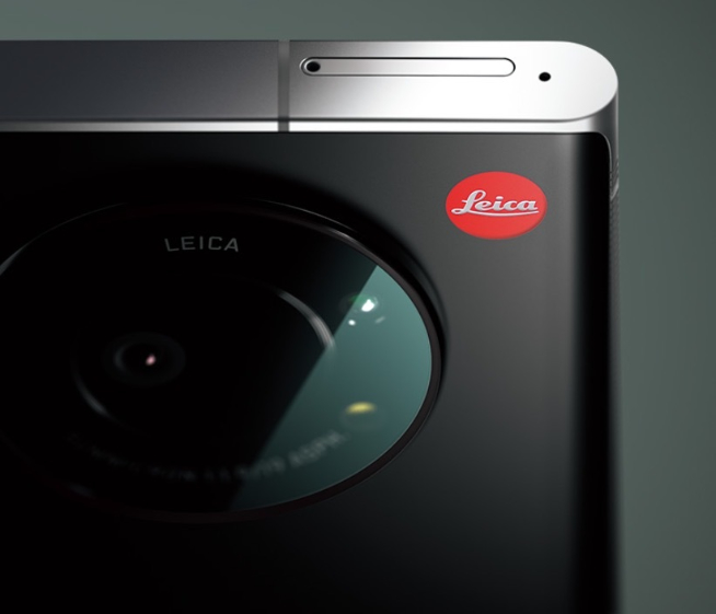 徠卡首款手機LEITZ Phone 1：傳統(tǒng)相機即視感！售價破萬很徠卡