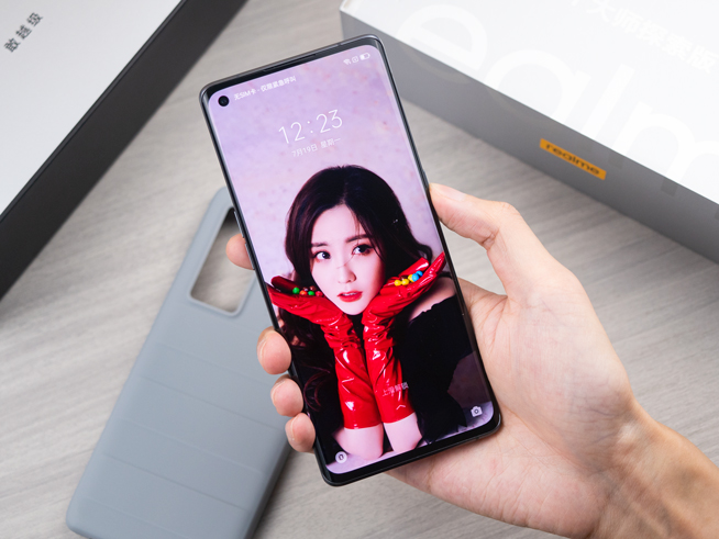 真我GT大師探索版上手：運存12GB秒變19GB！拍攝直升「天花板」