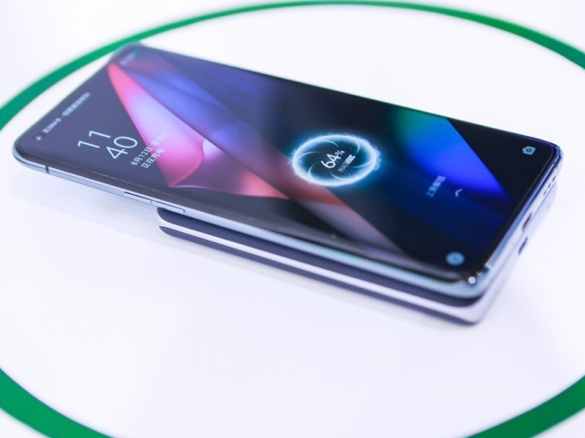 OPPO MagVOOC磁吸閃充首次亮相：40W無線閃充體驗完勝蘋果！