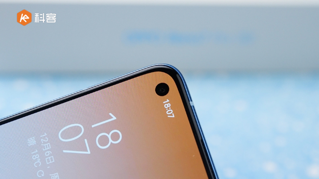OPPO Reno7 Pro上手體驗(yàn)：前后拍攝都了得！爆款秘訣全靠設(shè)計(jì)？