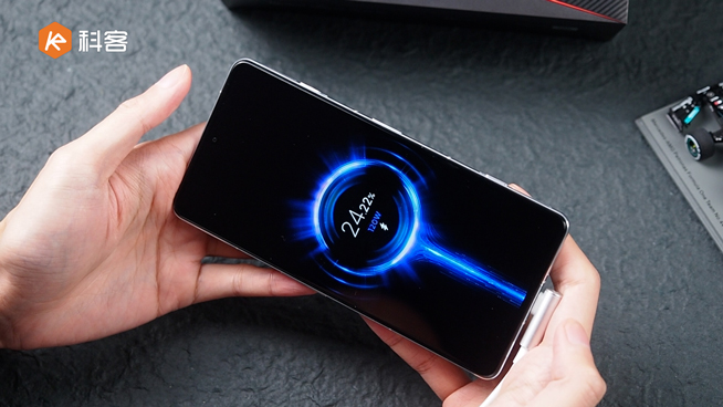 Redmi K50電競(jìng)版體驗(yàn)：足夠冷靜誠(chéng)意滿滿 3299元起盡不盡興？