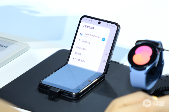 細(xì)節(jié)升級(jí)更輕盈！三星Galaxy Z Fold4/Flip4現(xiàn)場(chǎng)上手
