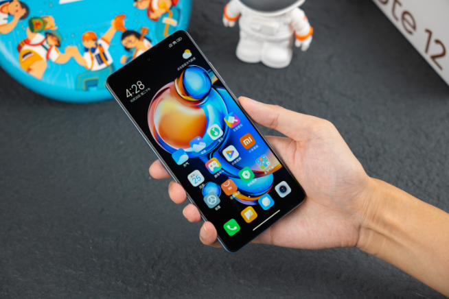 Redmi Note 12 Pro+上手：首發(fā)2億主攝！雙11內(nèi)卷開始