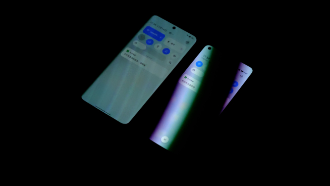 真我10 Pro+上手體驗：2160Hz超高頻調(diào)光！跟頻閃說再見？