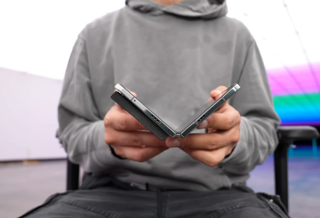 OPPO Find N3搶先亮相：尺寸總算跟上主流折疊屏，后置規(guī)格非常頂